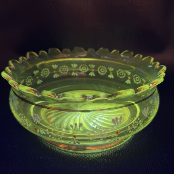 Antique Enameled Paint Large Glass Bowl Dish Gold Painted Edge Manganese 365nm - Picture 1 of 16